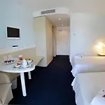 Nicotel Ostuni 4* 카로비그노